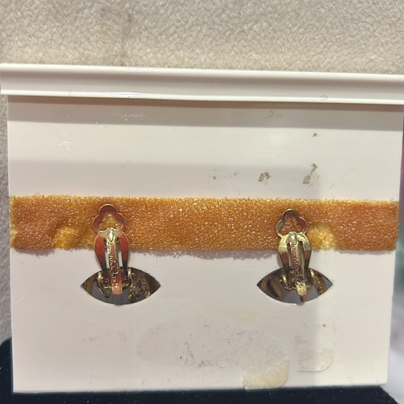 Vintage Oscar de la Renta Domed Enamel Flower Trio Earrings-Boutique - Picture 4 of 10